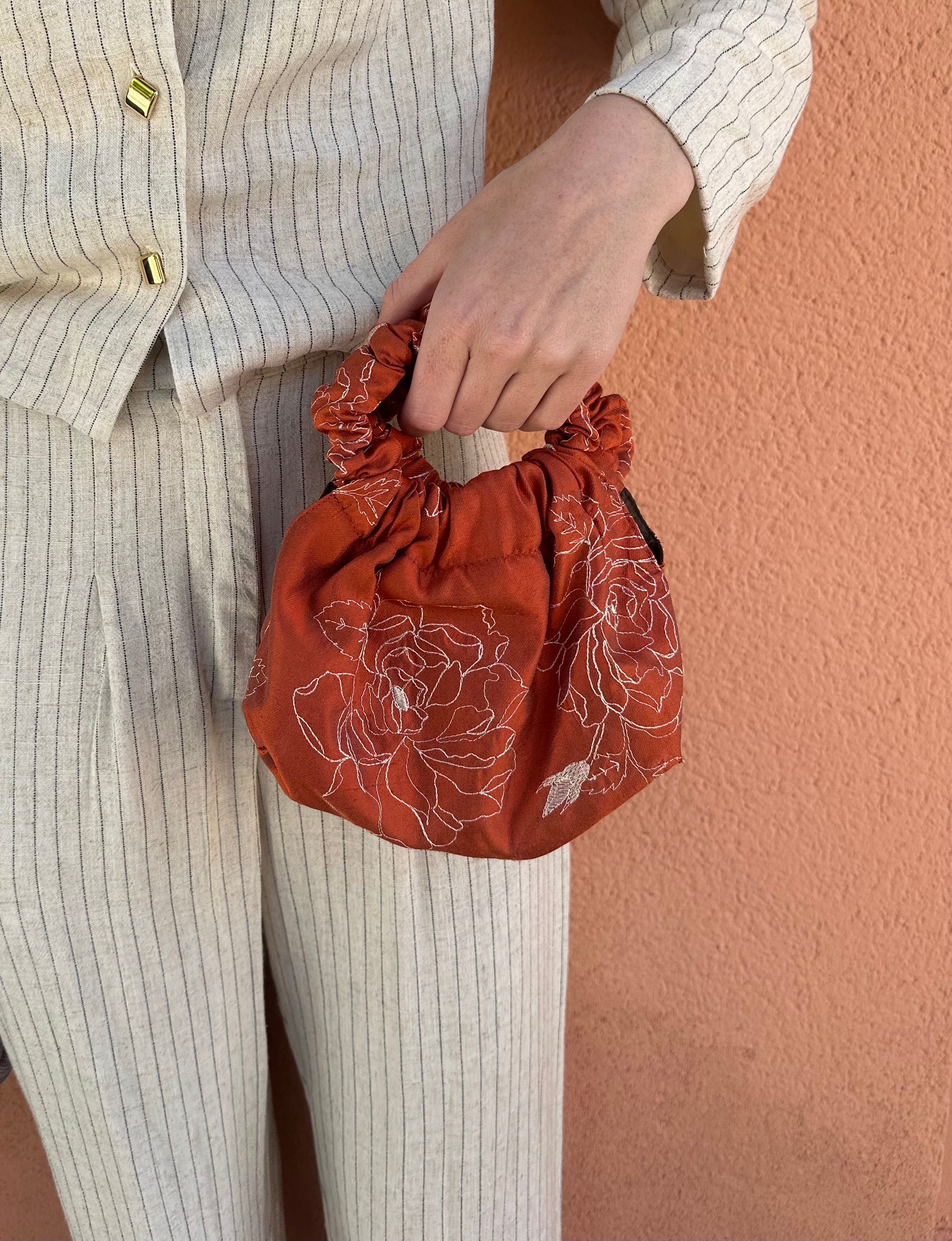 Bolso naranja bordado - Vanó Studio