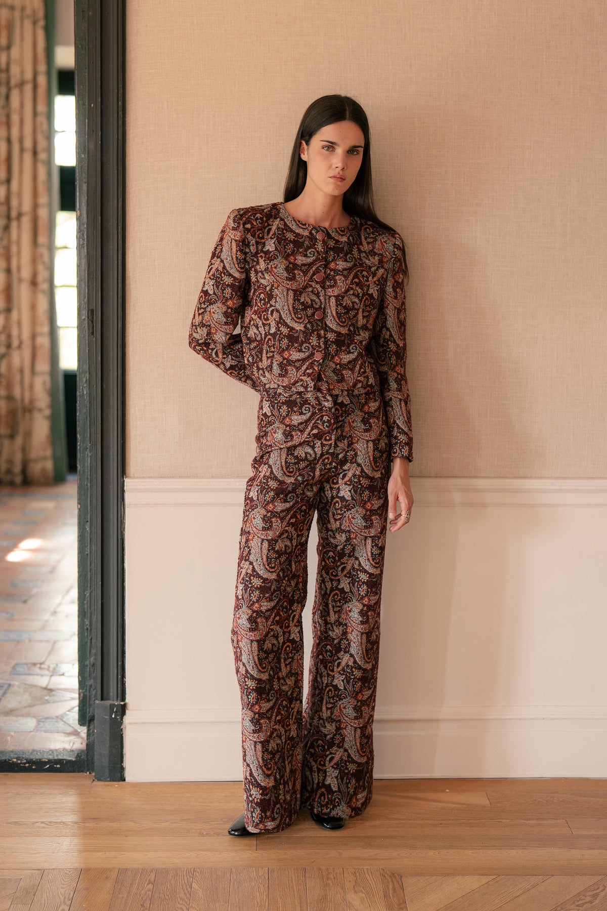 Pantalón brocado