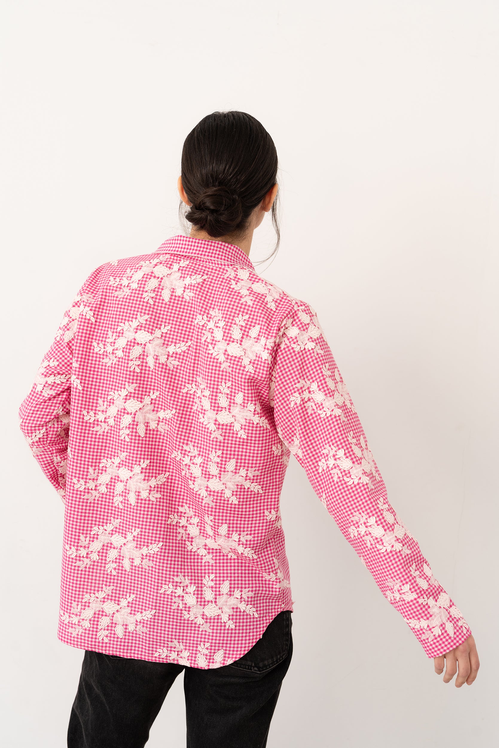 Camisa lazada bordada rosa - Vanó Studio