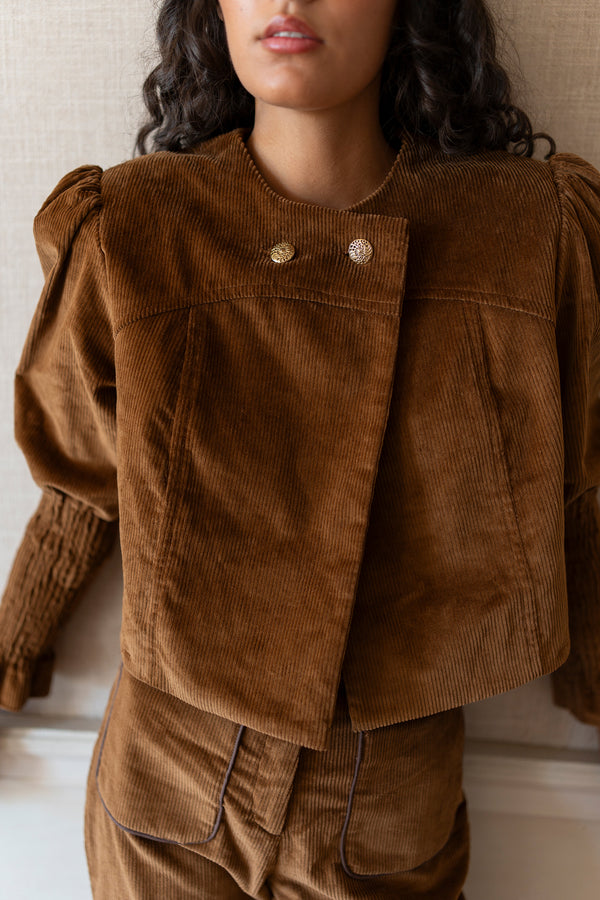 Chaqueta pana marrón